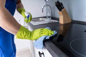 Complete kitchen cleaning